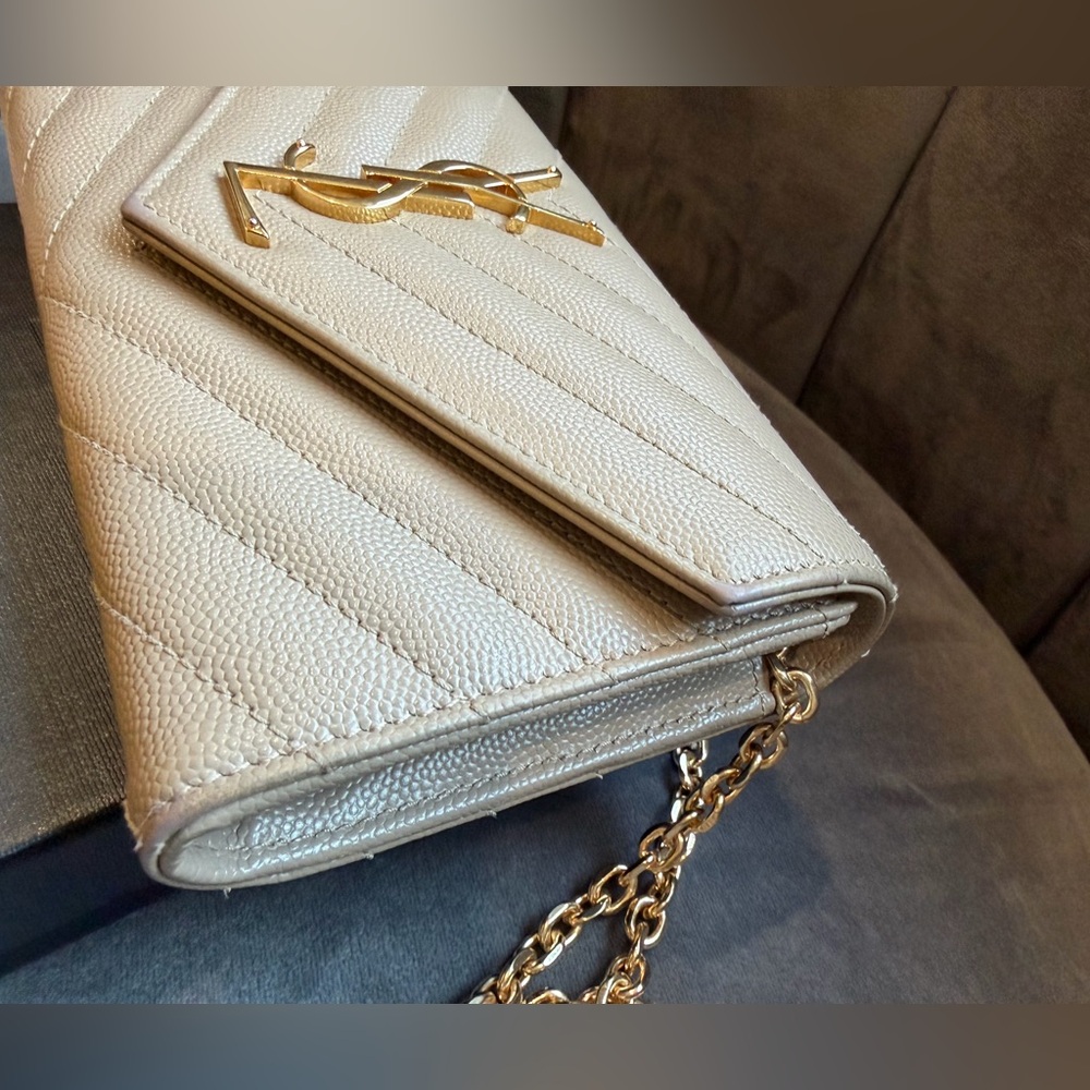 Reserved-Beige Yves Saint Laurent Cassandre Envelope Flap Wallet on Chain gold - Picture 3 of 14